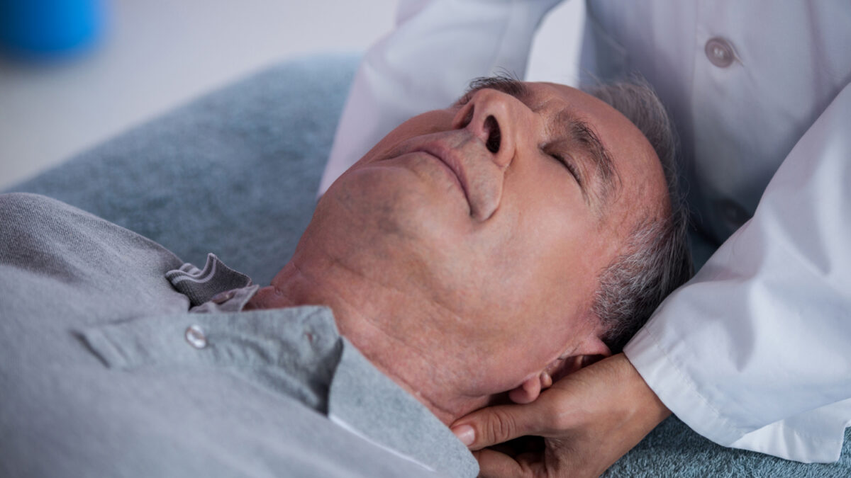 Art therapy, acupuncture improve cancer symptoms, UH study suggests