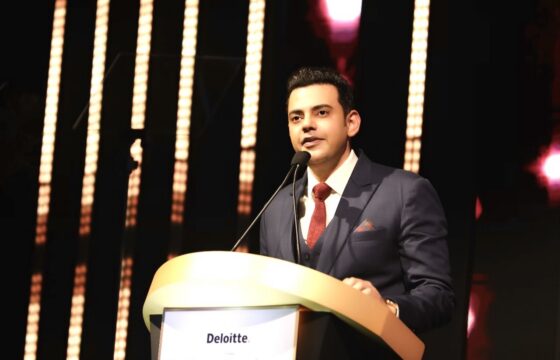 Cyrus Sahukar hosting Deloitte Economics Times Awards in 2022