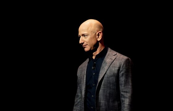Jeff Bezos: childhood, parents, early life and career beginnings