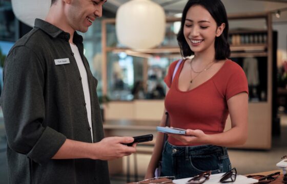 Rise of AI shopping pushes merchants to protect loyalty, Adyen says